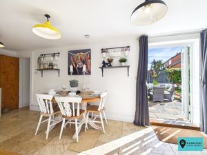 Dining Area - click for photo gallery